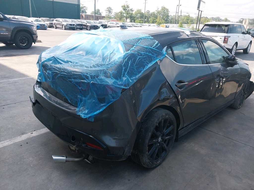 Car Image 2021 MAZDA 3