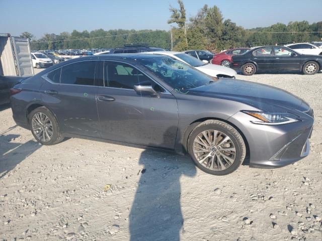 Car Image 2019 LEXUS ES