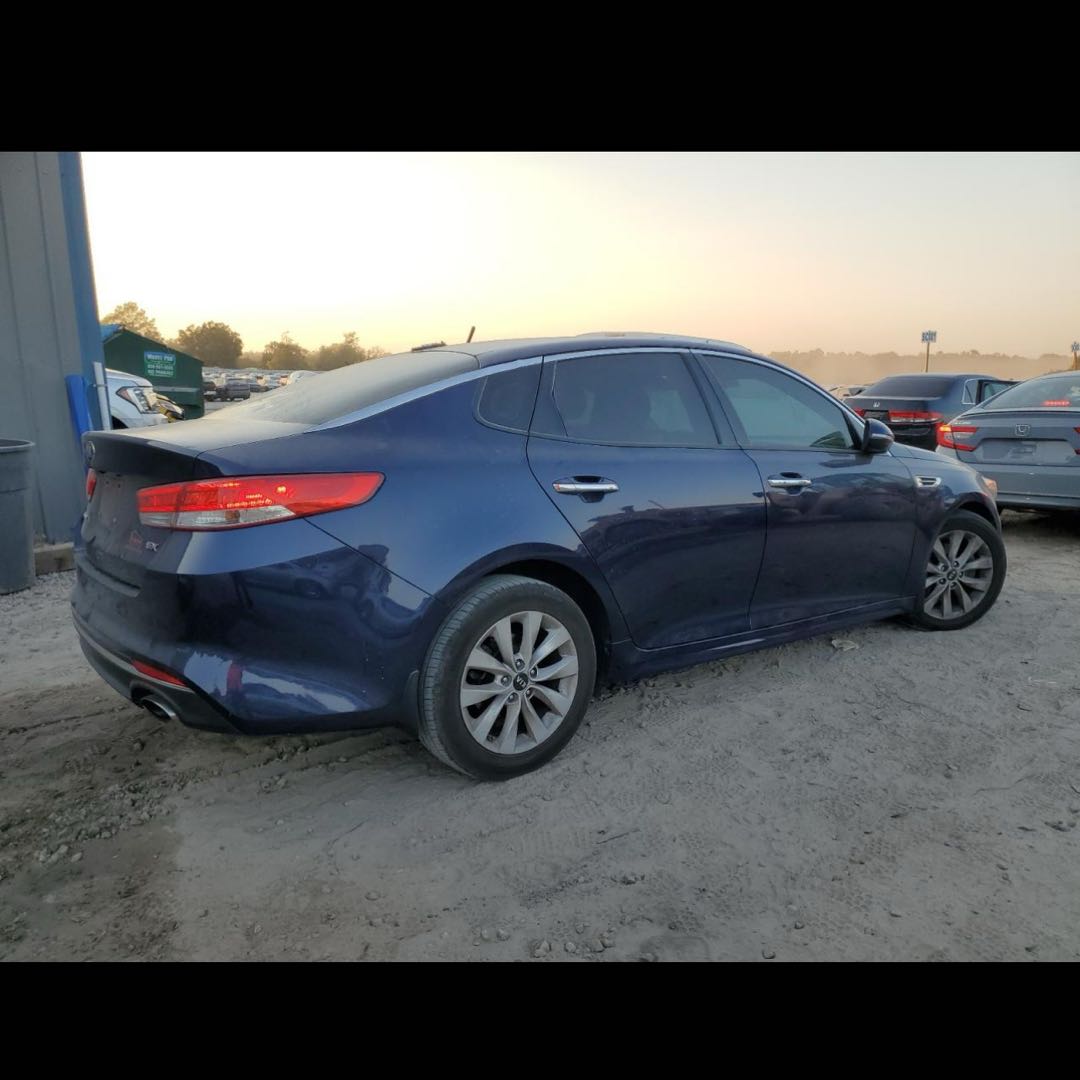Car Image 2018 KIA OPTIMA