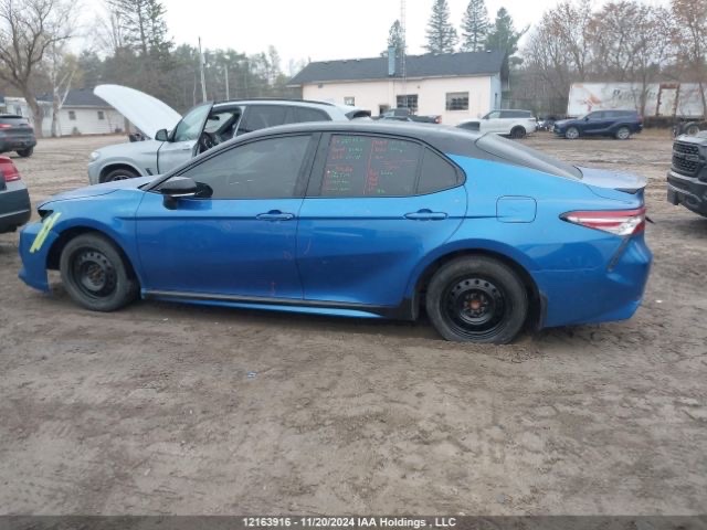 Car Image 2018 TOYOTA CAMRY