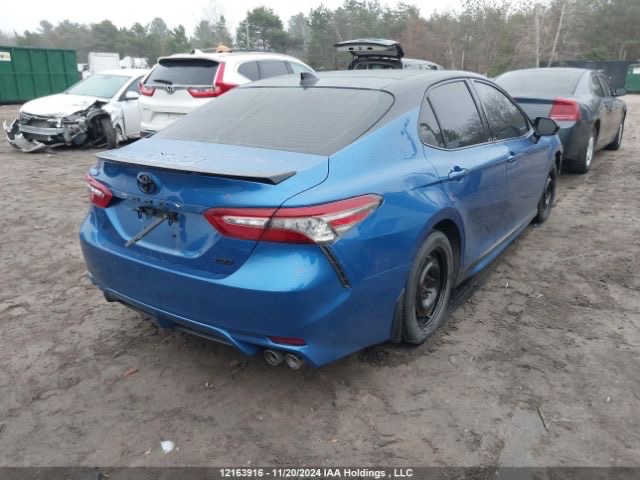 Car Image 2018 TOYOTA CAMRY