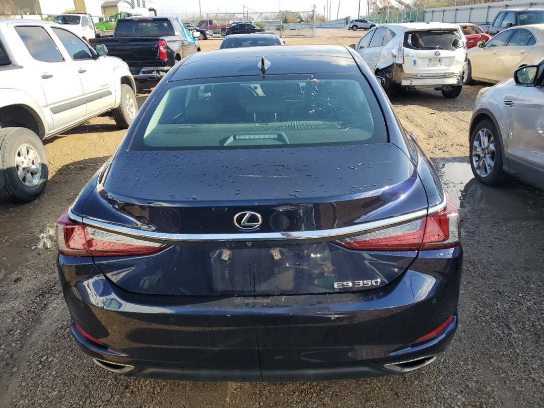 Car Image 2019 LEXUS ES