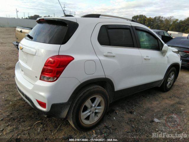 Car Image 2020 CHEVROLET TRAX