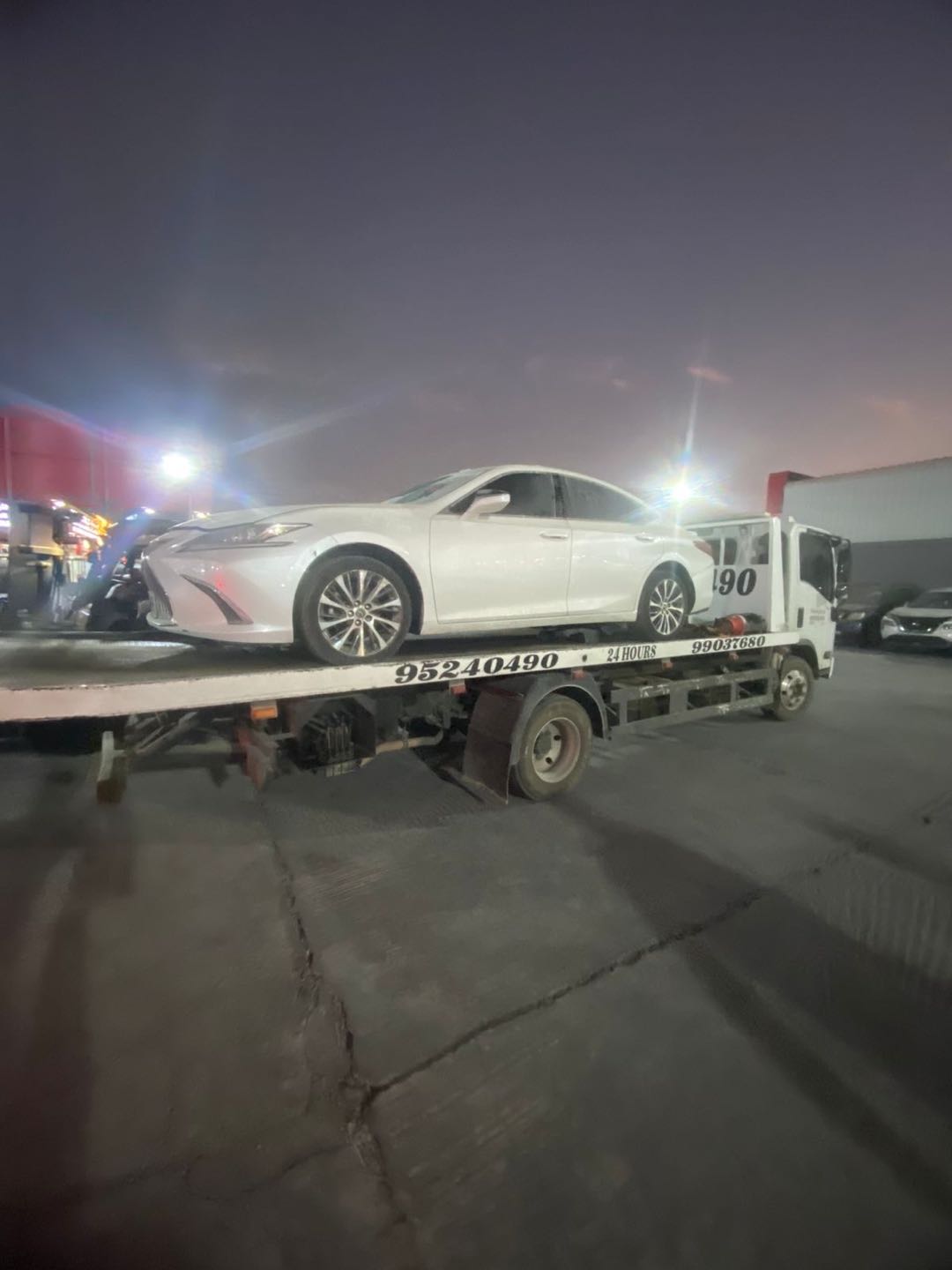 Car Image 2019 LEXUS ES